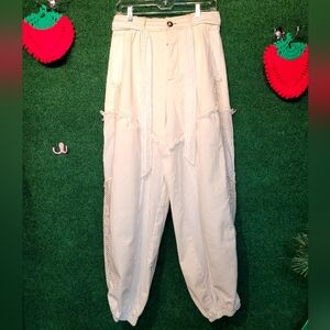 881 Oli & Hali Stylish Cream Pants with Unique Detailing